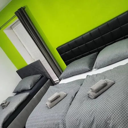 Nabrezna Apartment *