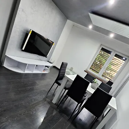 Nabrezna Apartment Prievidza